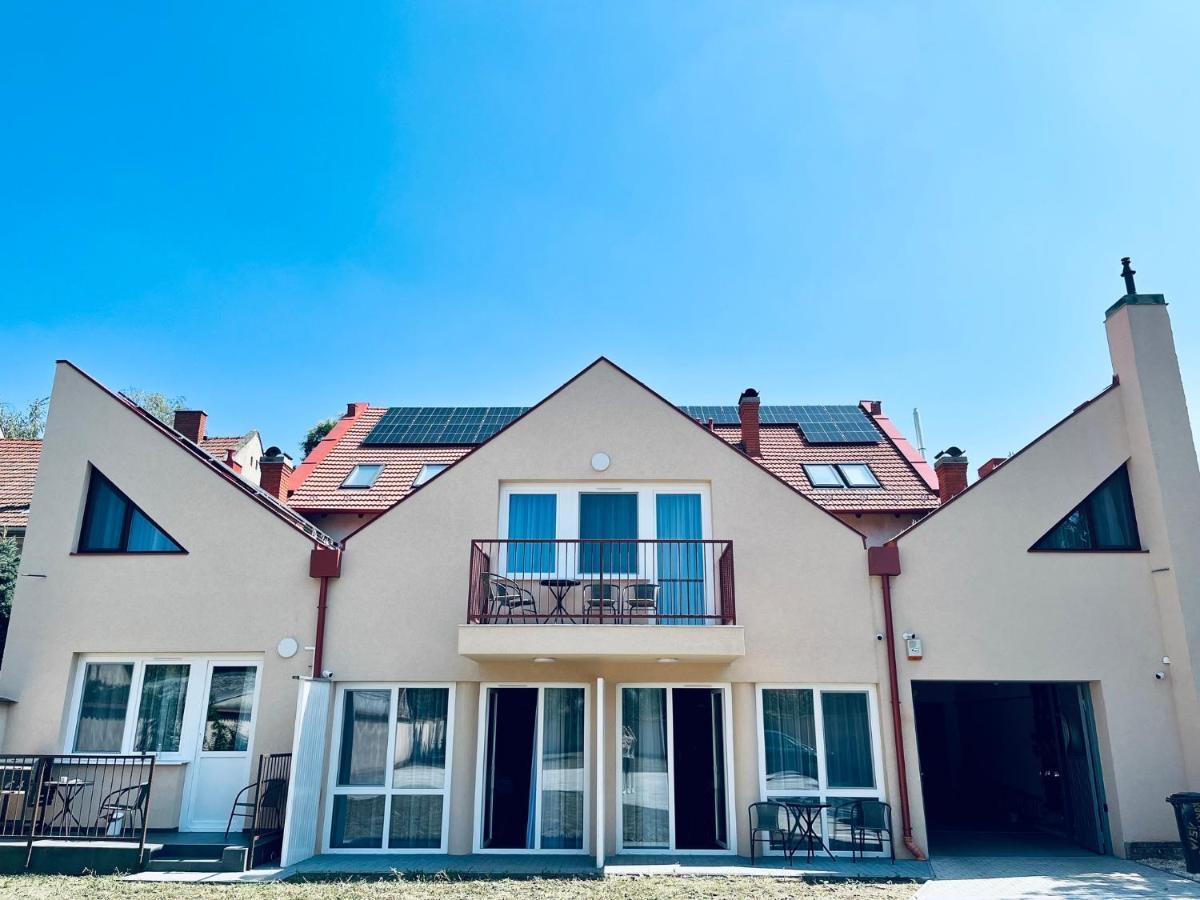 Rezidex Apartmanhaz Szeged Exterior foto